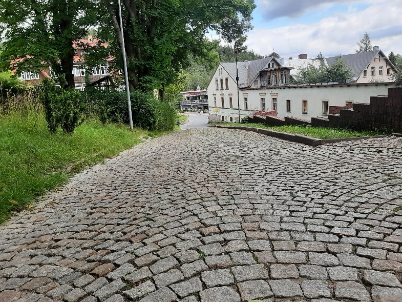 kto-zniszczy-ten-naprawi-117565