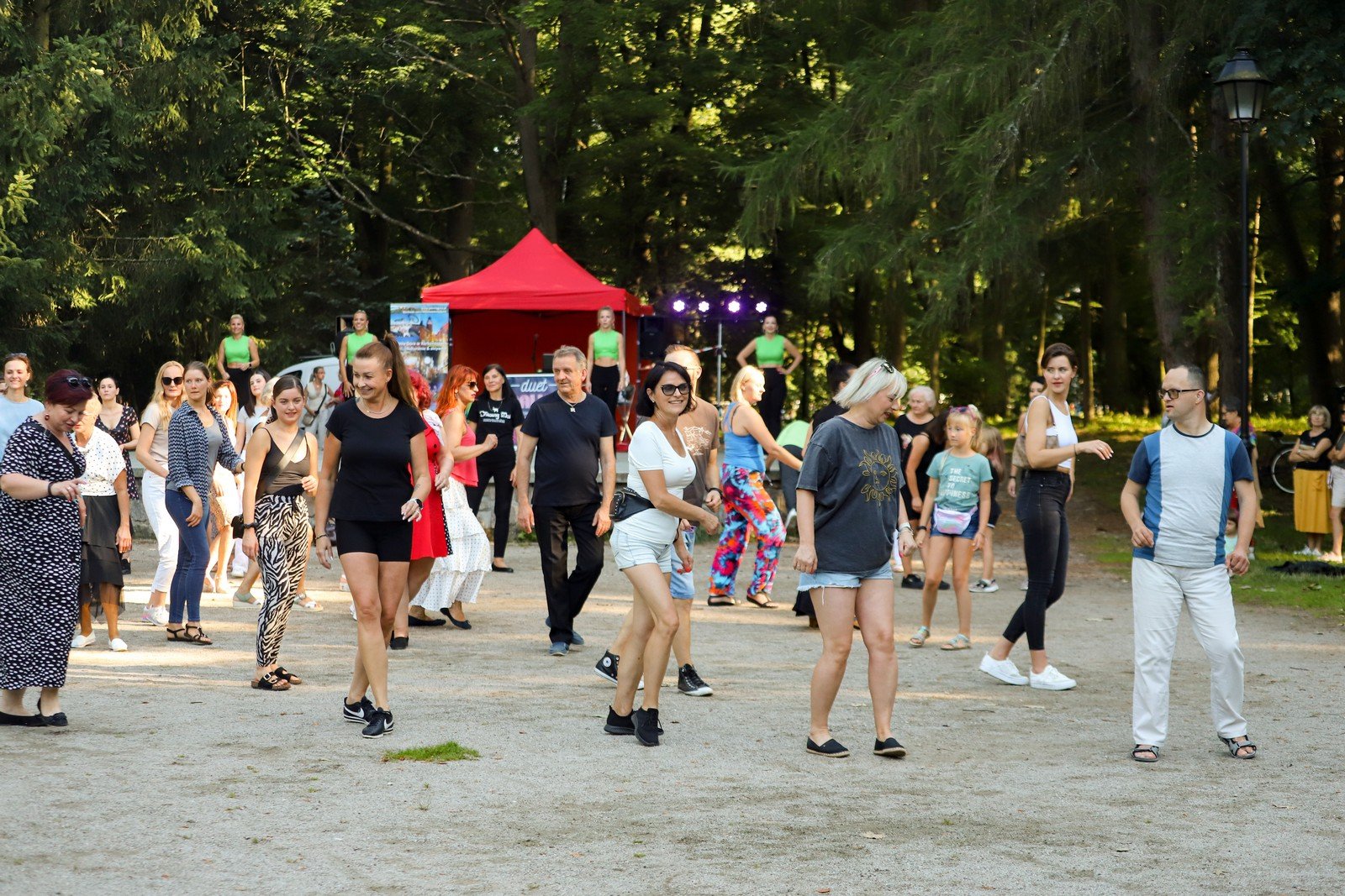 roztanczony-park-117616