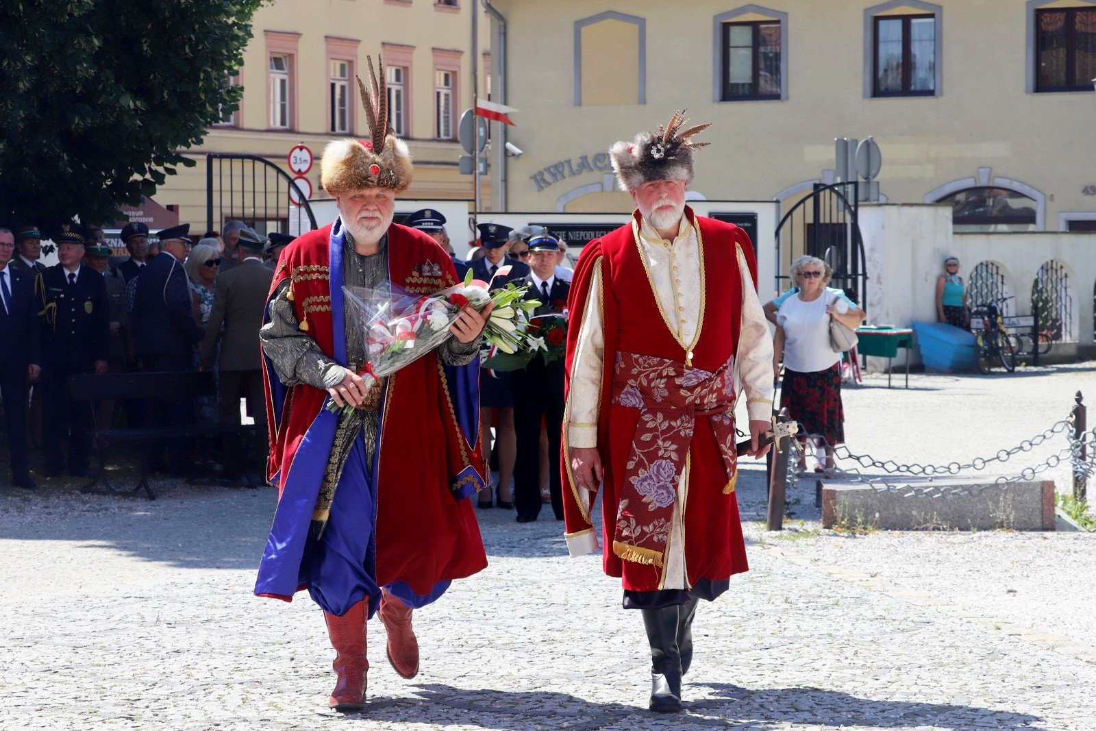 oddali-czesc-zonierzom-117742