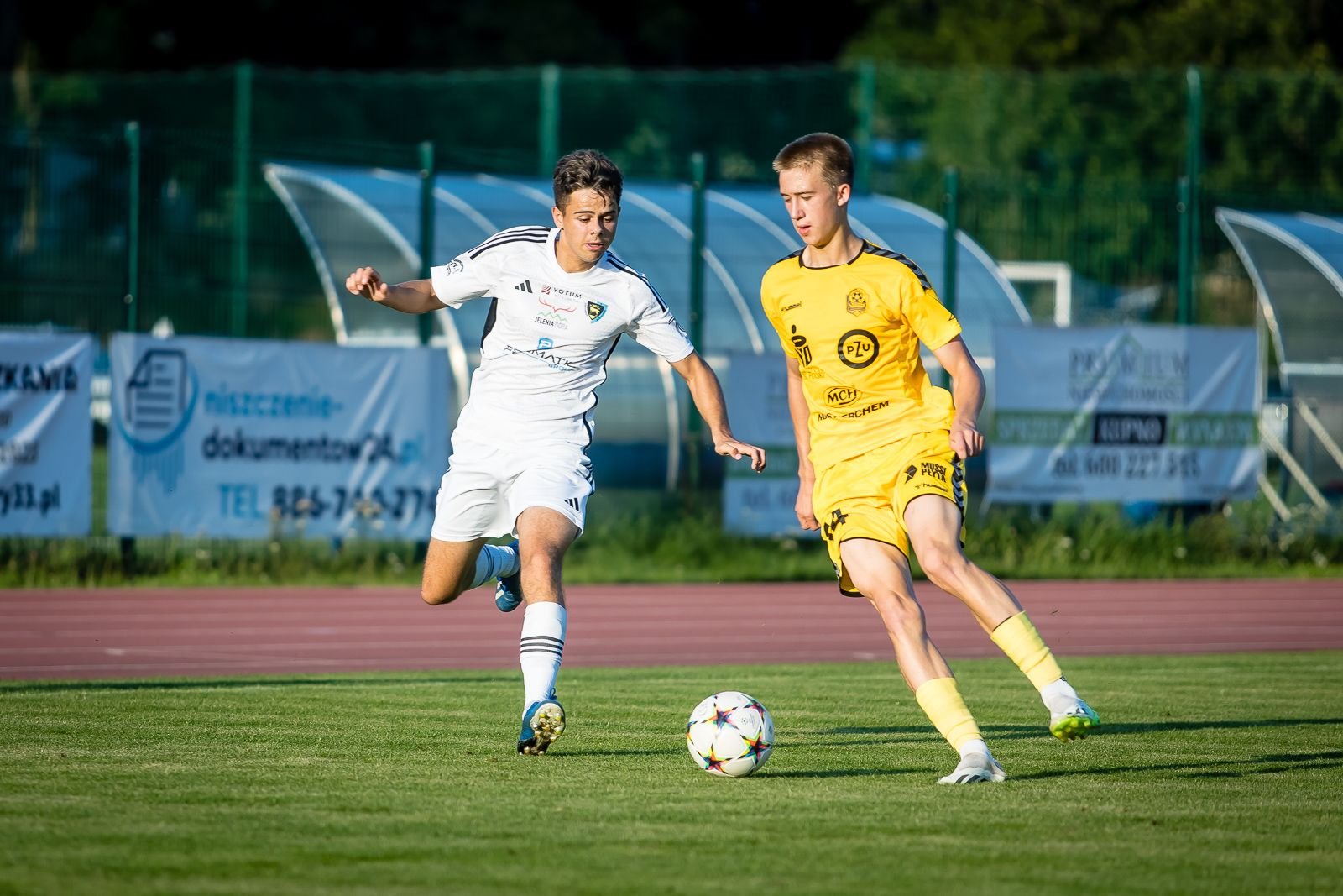 w-lidze-wciaz-niepokonani-wynikitabela-117958