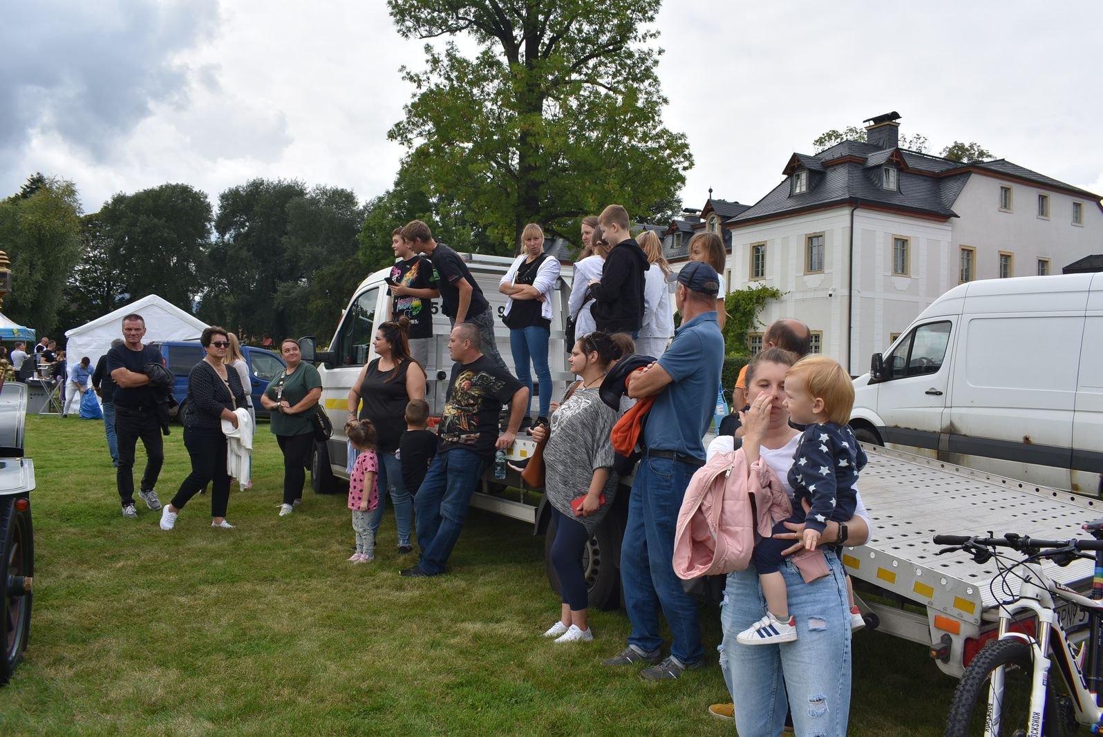 piknik-z-autami-fotoreportaz-118220