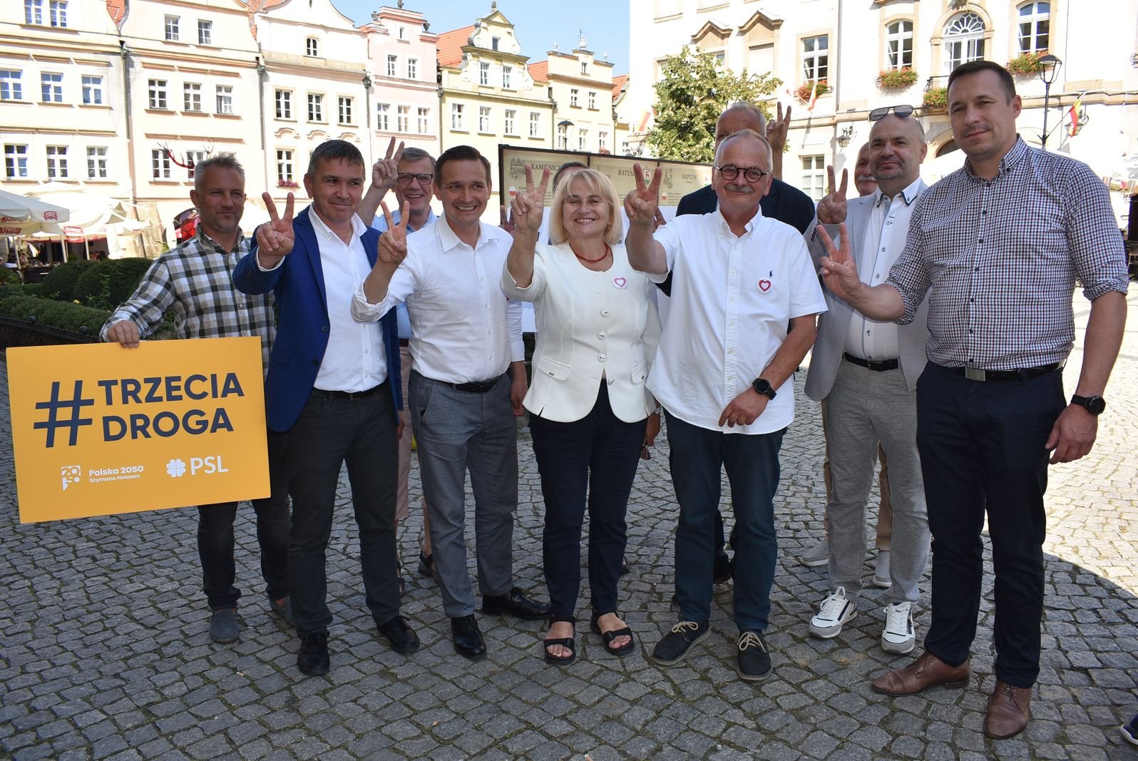 opozycja-oskarza-pis-118384