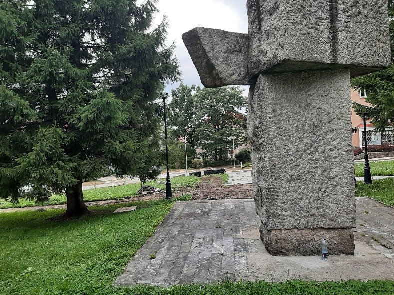 obelisk-odnawiany-118454