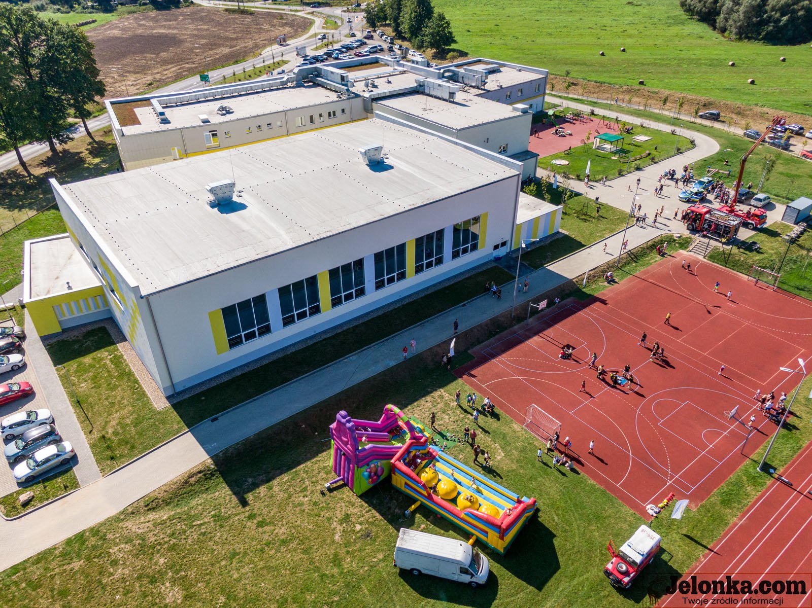 dobry-szkolny-obiekt-118529