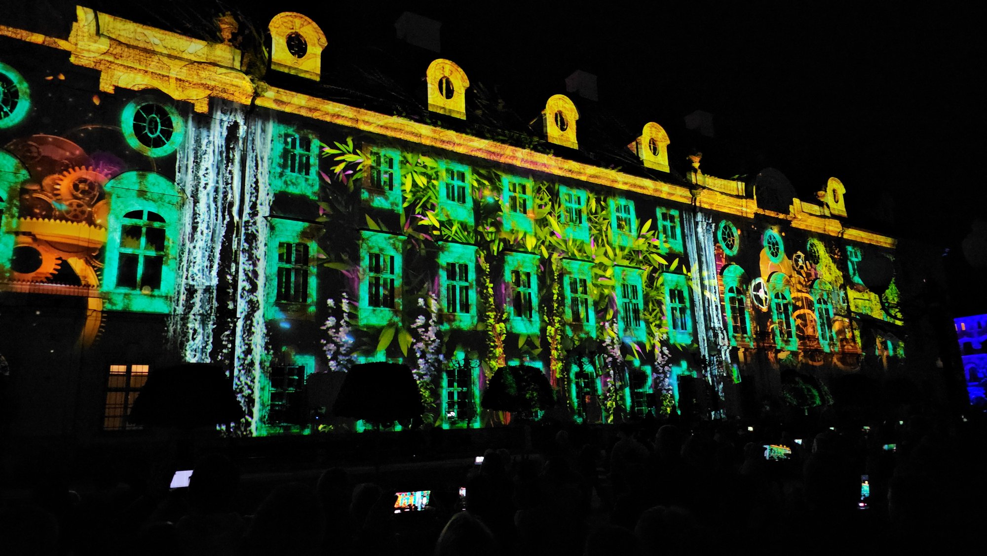 festiwal-w-cieplicach-mapping-na-paacu-119016
