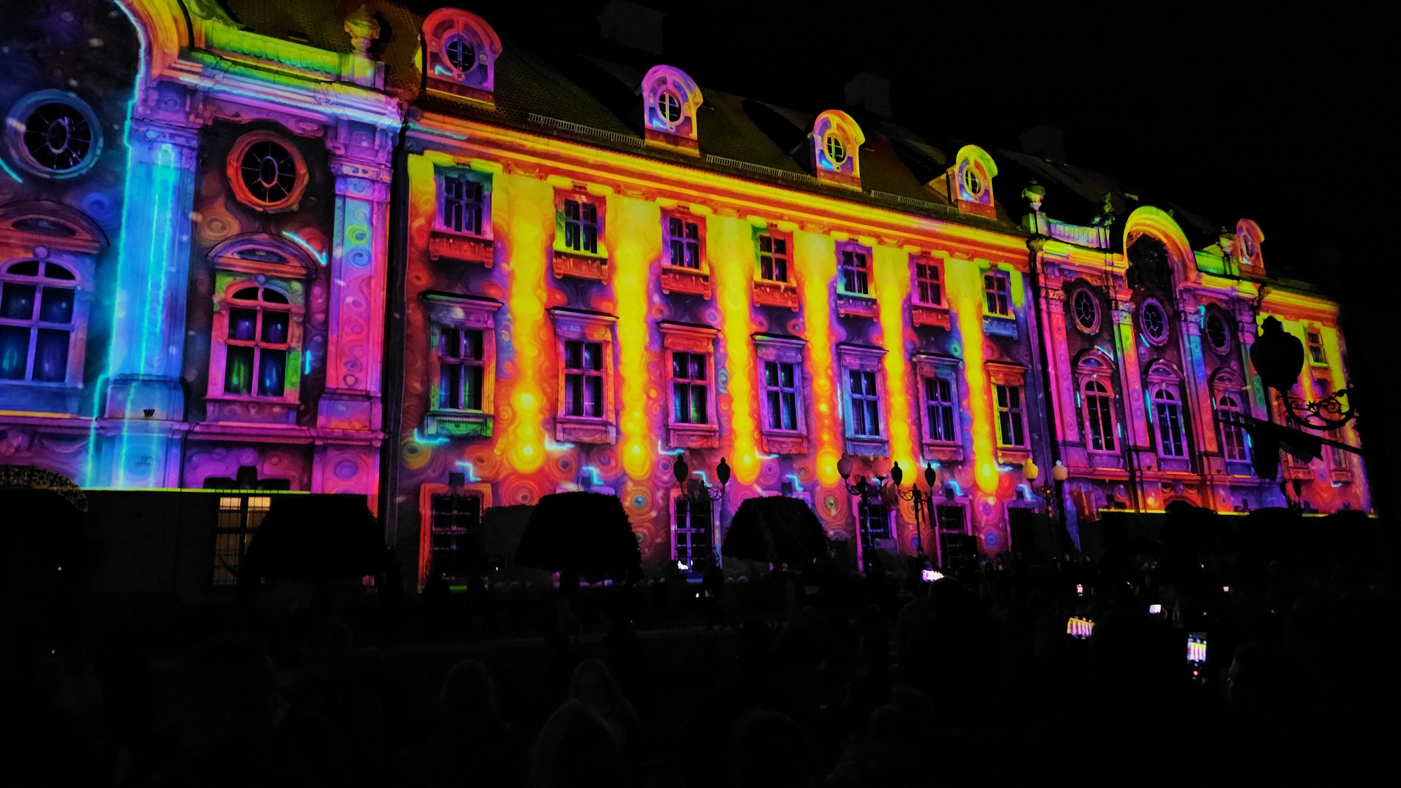 festiwal-w-cieplicach-mapping-na-paacu-119016