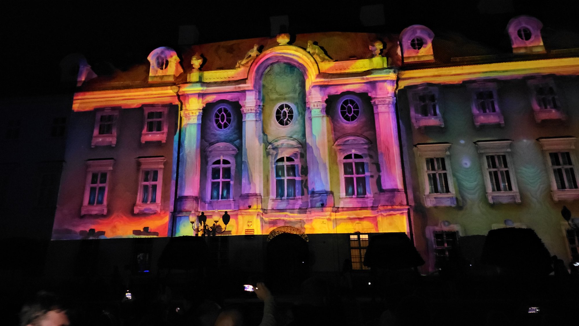 festiwal-w-cieplicach-mapping-na-paacu-119016