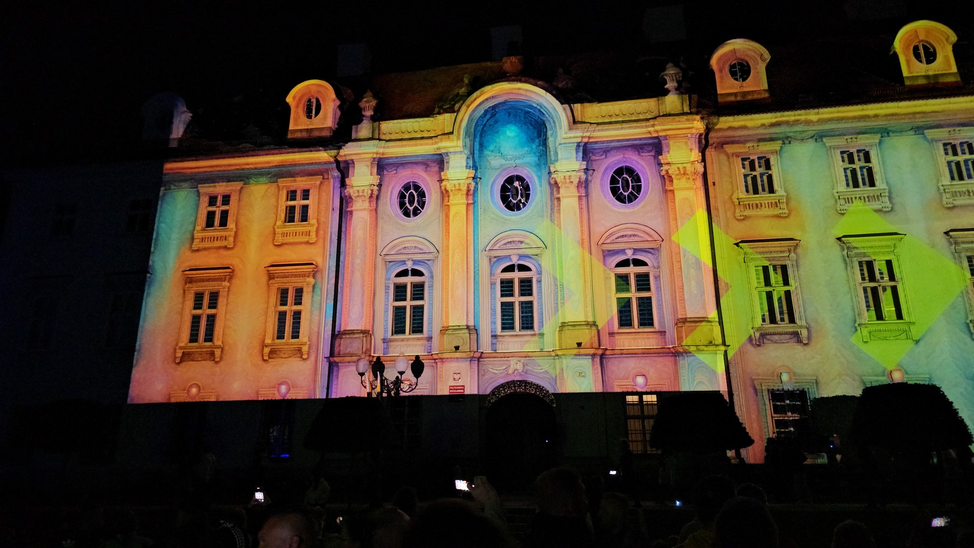 festiwal-w-cieplicach-mapping-na-paacu-119016