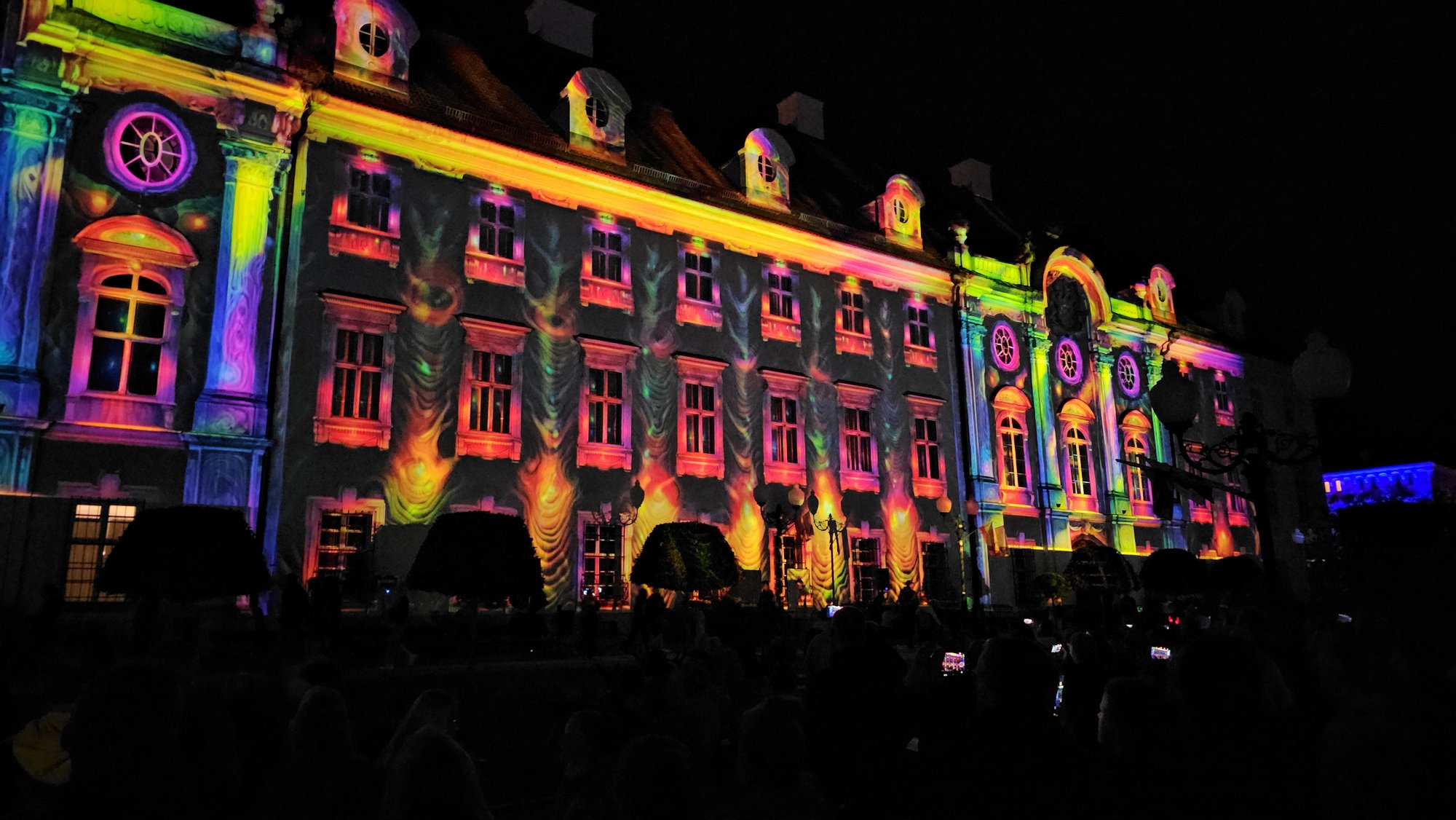 festiwal-w-cieplicach-mapping-na-paacu-119016