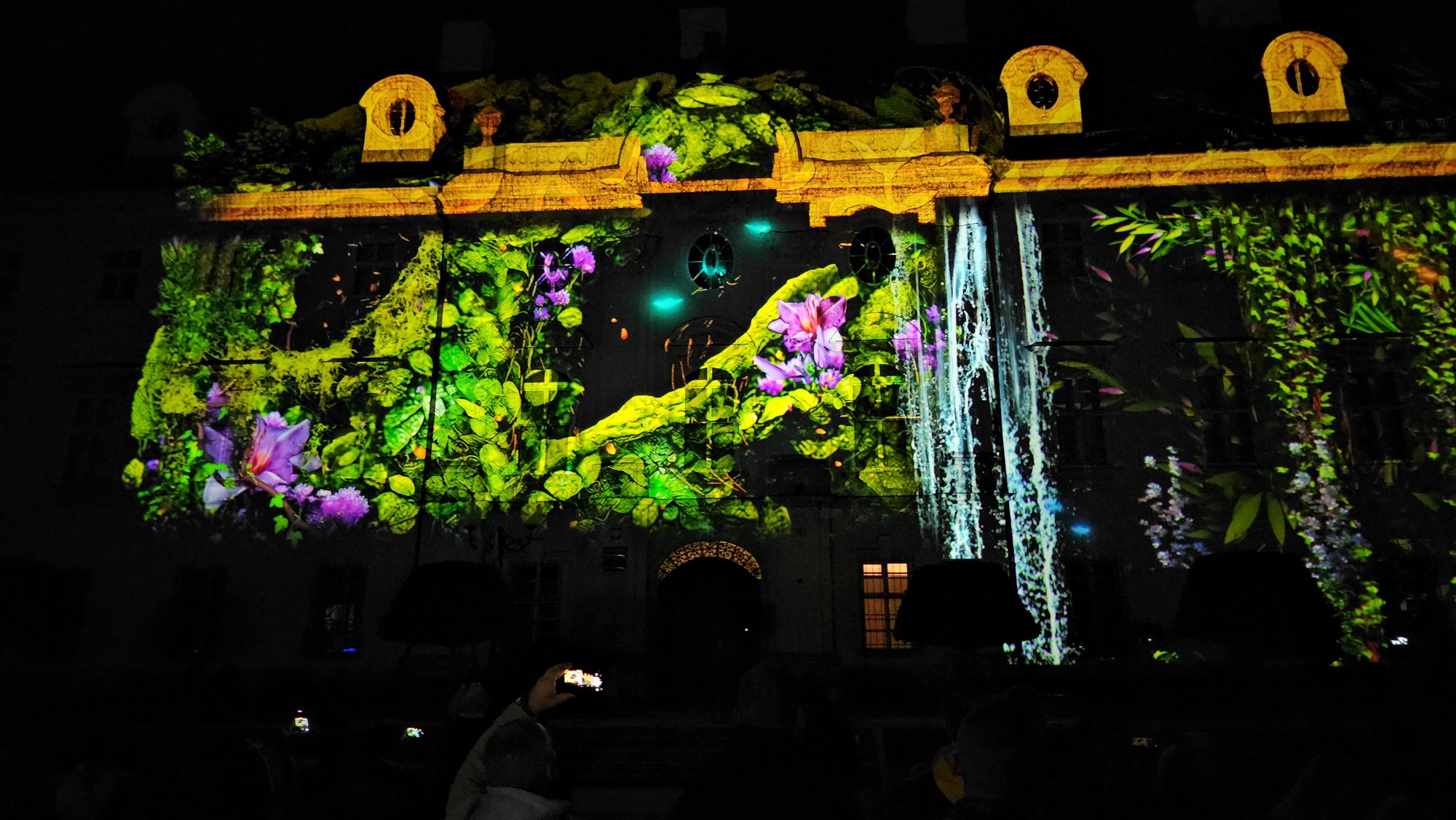 festiwal-w-cieplicach-mapping-na-paacu-119016