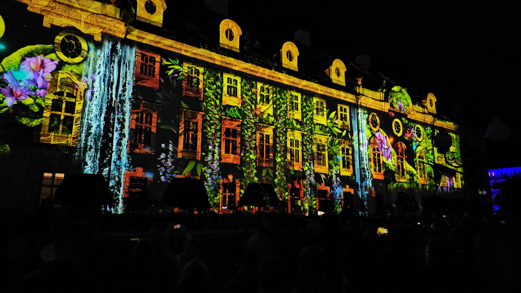 festiwal-w-cieplicach-mapping-na-paacu-119016