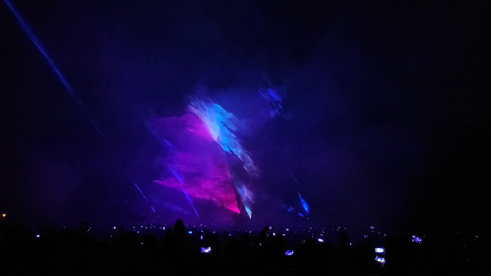 festiwal-w-cieplicach-pokaz-laserow-119044