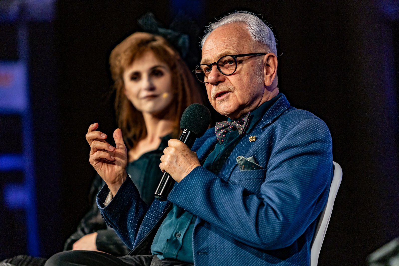 „UCZYCIE NAS, JAK SUKNIE SIĘ PODNOSI” – Teatr KTO Kraków – 50. JST