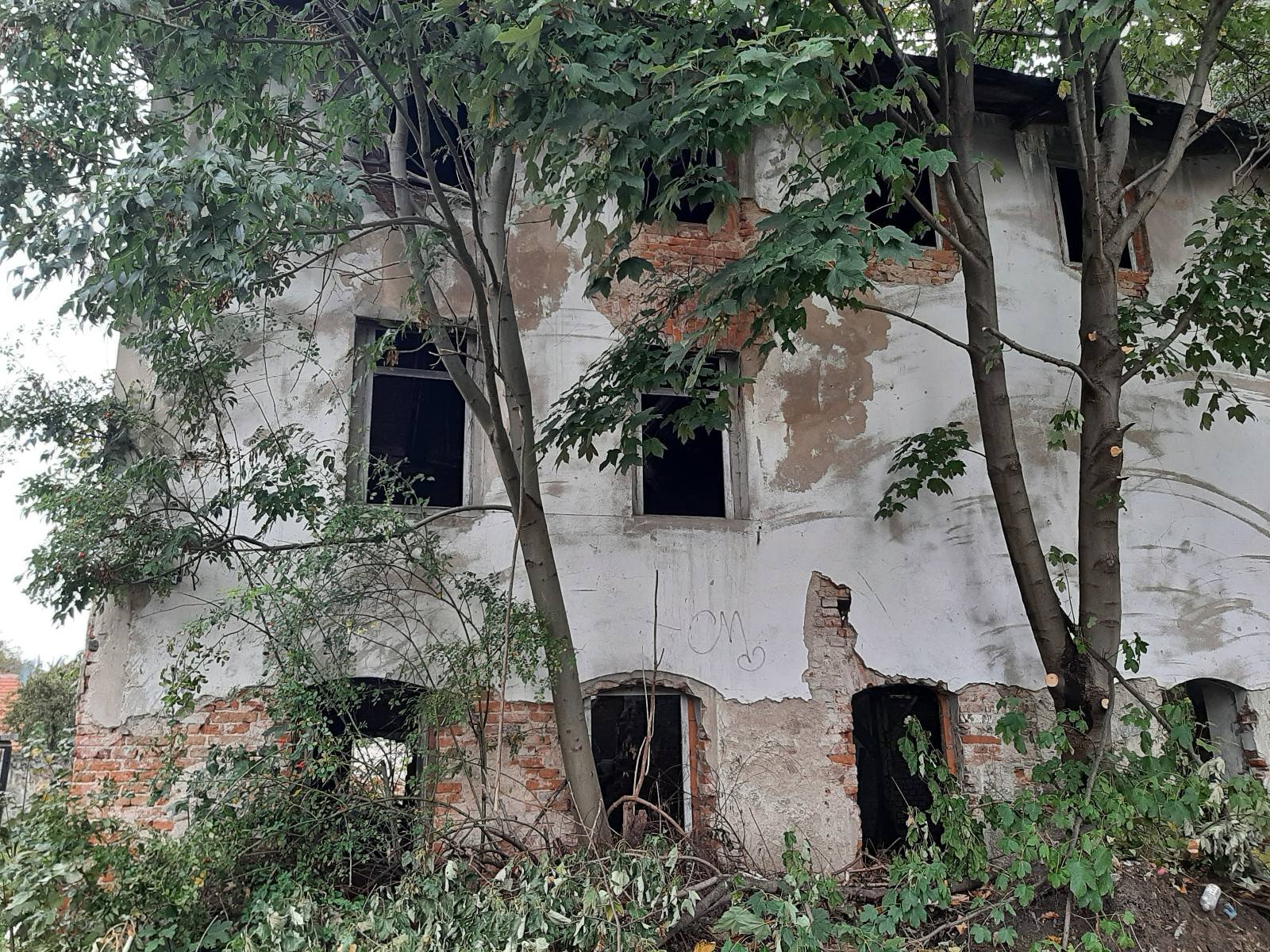 wreszcie-rudera-zniknea-119463