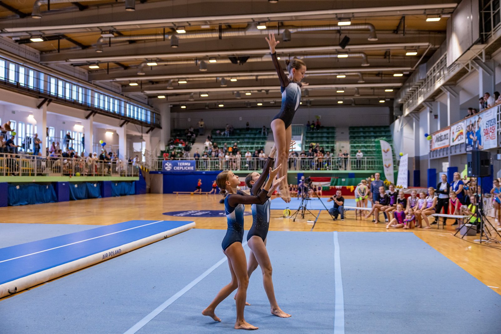 skakali-i-latali-fotoreportaz-z-acro-cup-119645