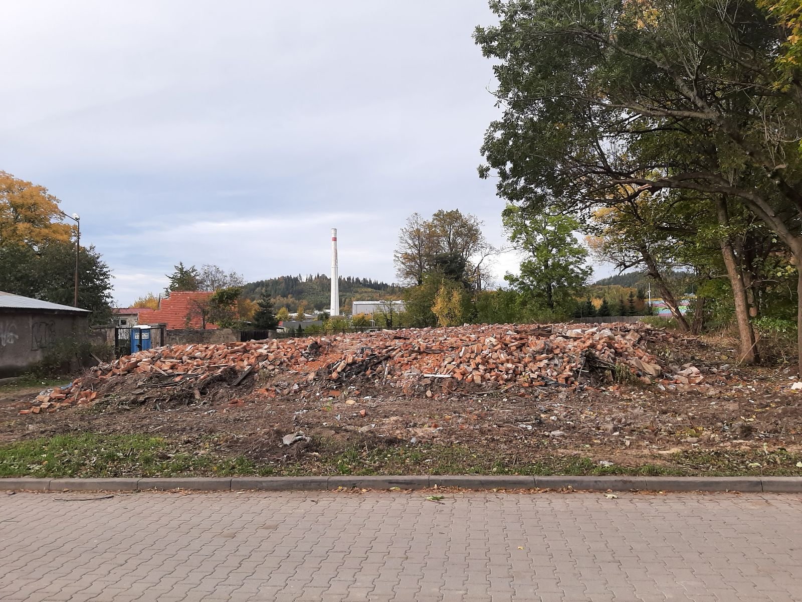 rudera-zniknea-gruz-zosta-119805