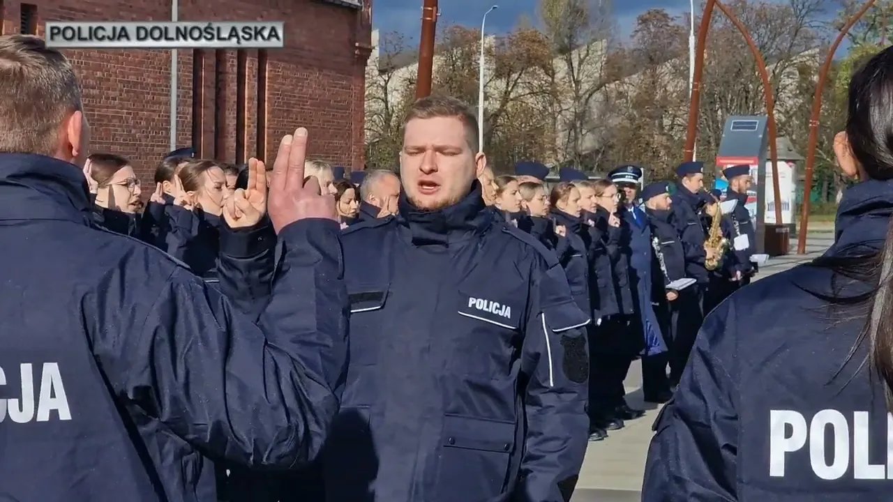 modzi-policjanci-slubowali-120023