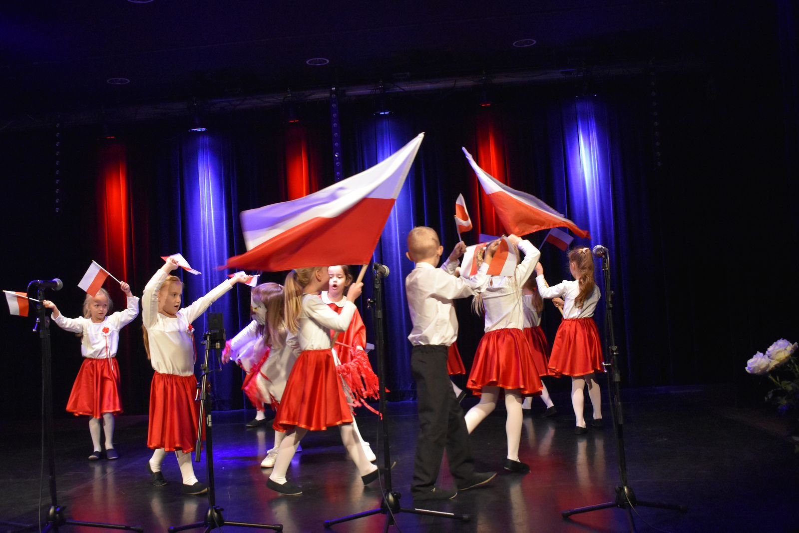 przedszkolaki-ucza-patriotyzmu-120045