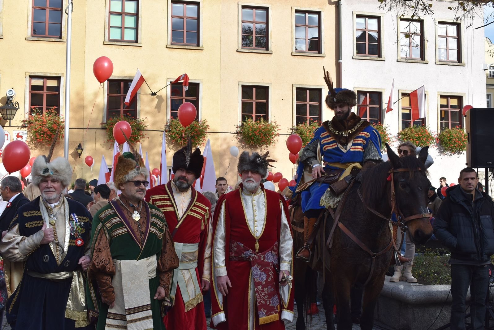 miejskie-obchody-dnia-niepodlegosci-120112