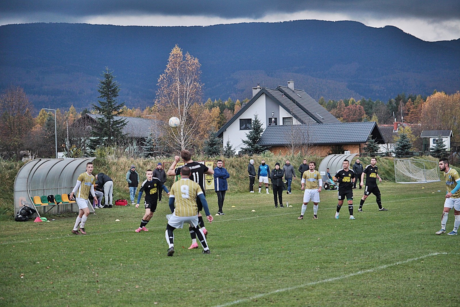 gospodarze-wygrali-120118