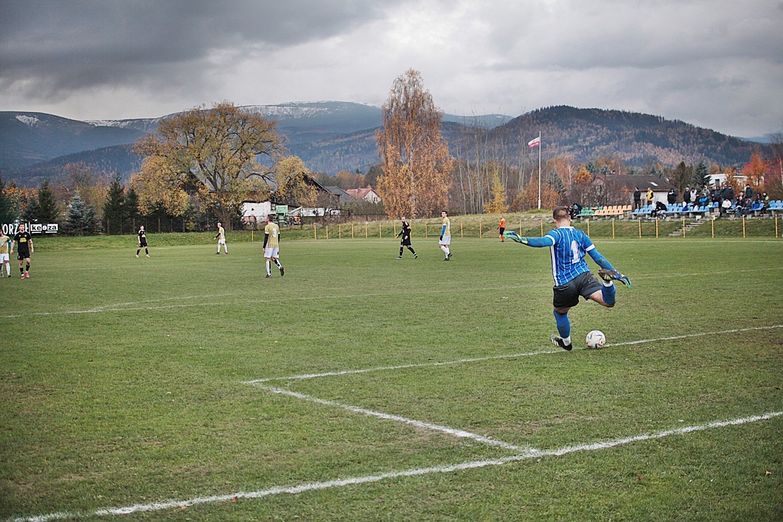 gospodarze-wygrali-120118