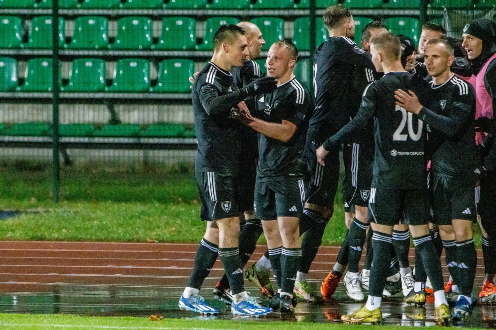 tak-sie-strzela-krok-po-kroku-120155