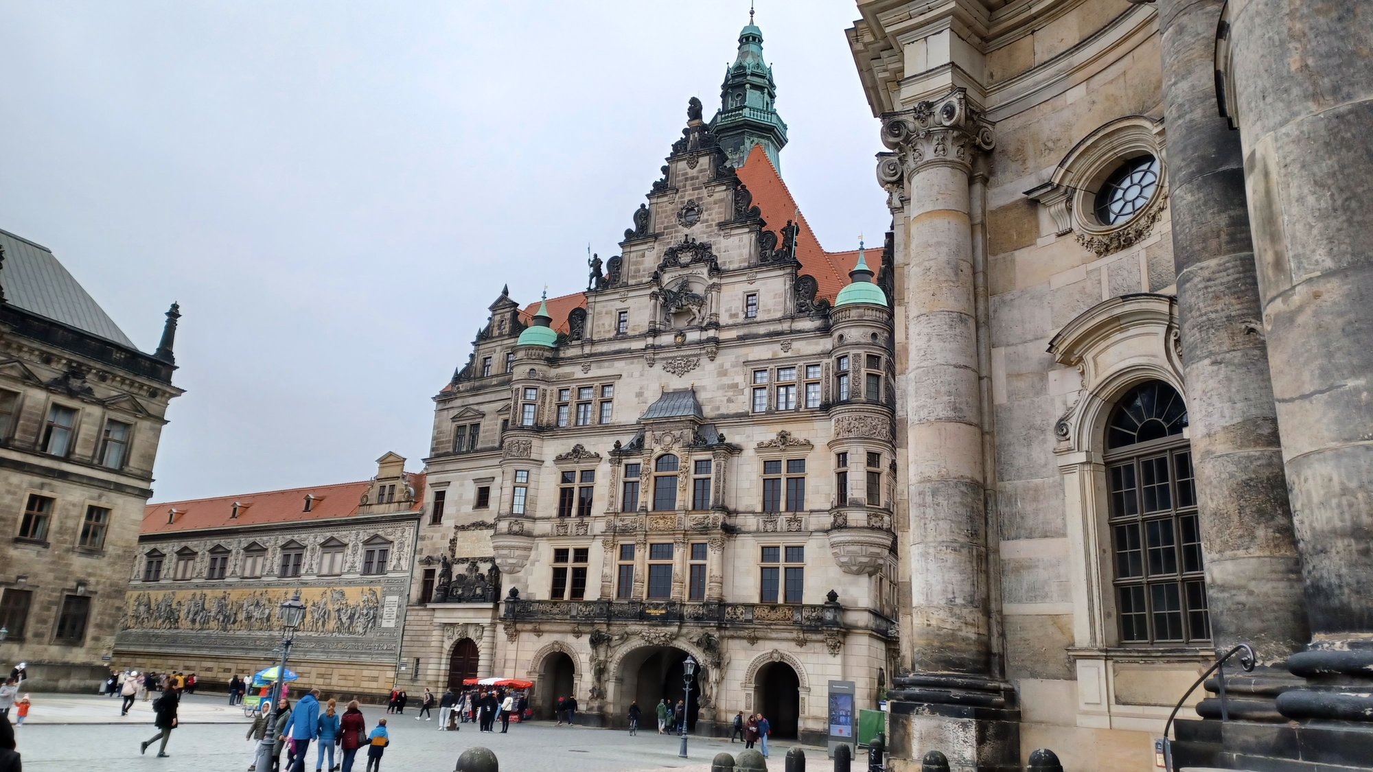 jeleniogorscy-muzealnicy-w-dreznie-120223