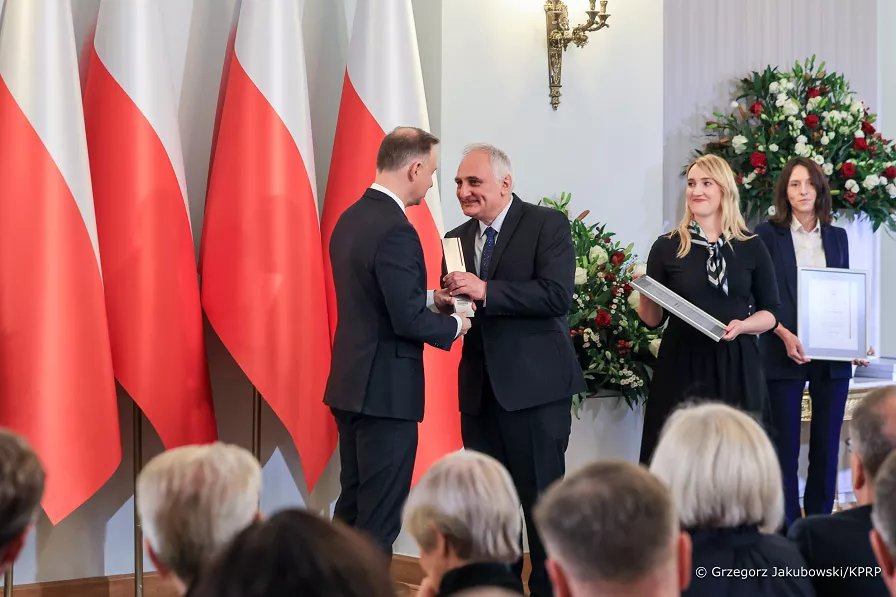prezydent-rp-nagradza-ivo-aborewicza-120236
