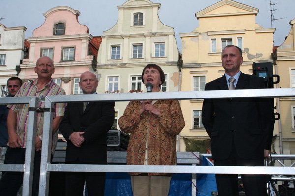 teatry-uliczne-rzadza-12035
