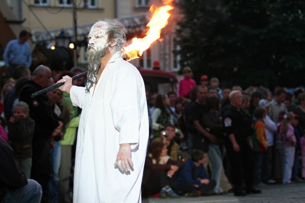 teatry-uliczne-rzadza-12035