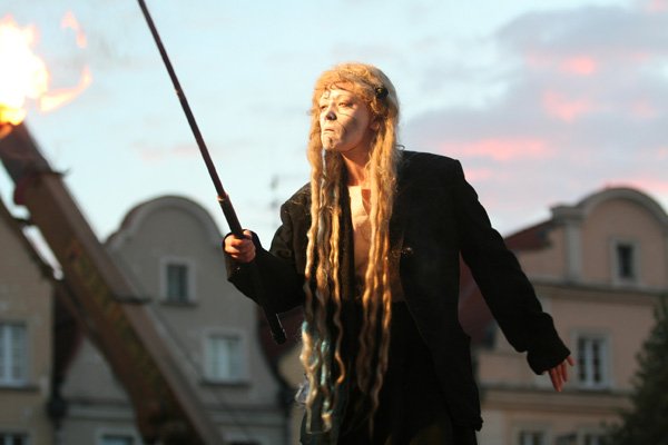 teatry-uliczne-rzadza-12035