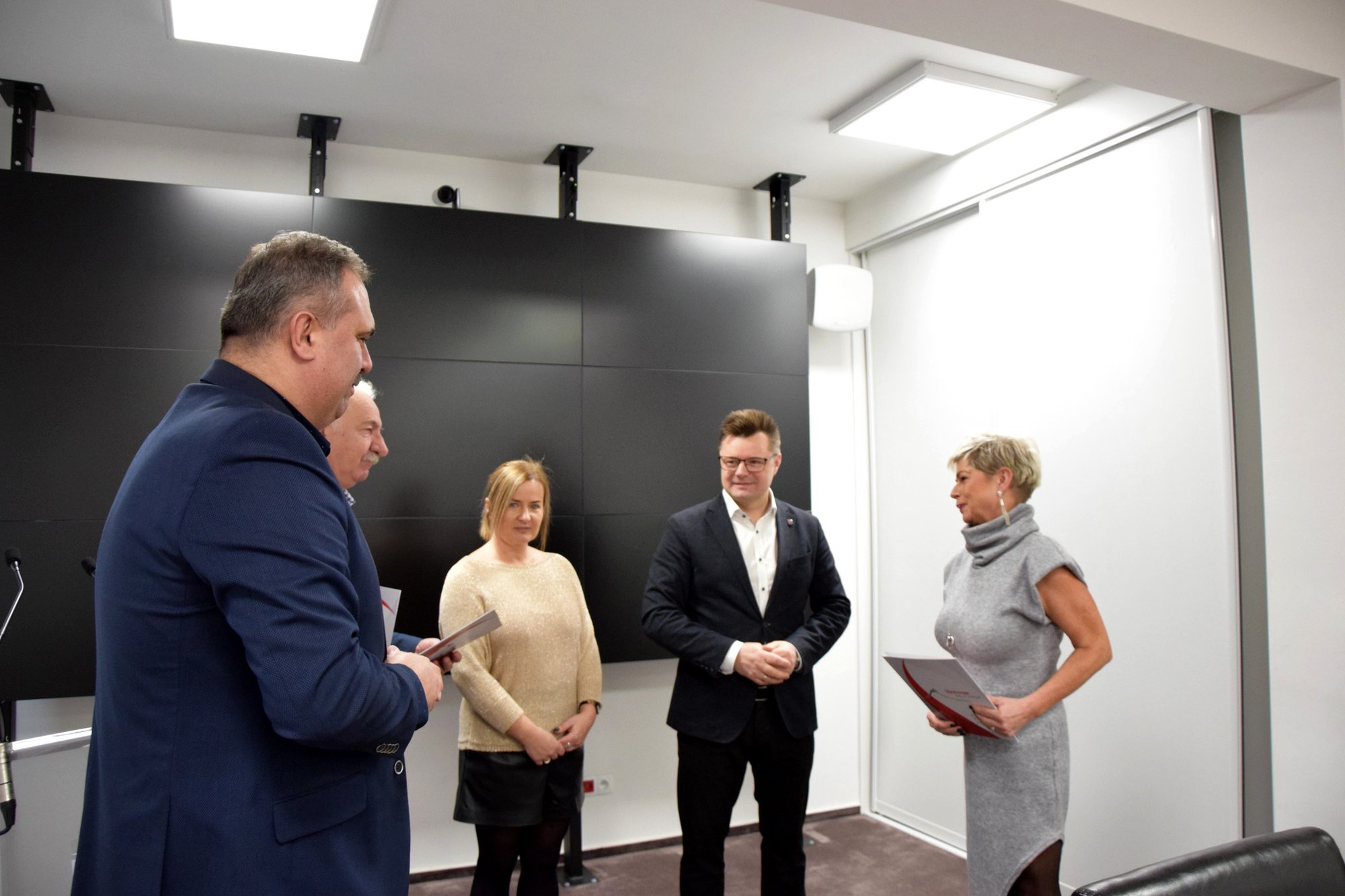 podziekowanie-dla-pracownikow-socjalnych-120380