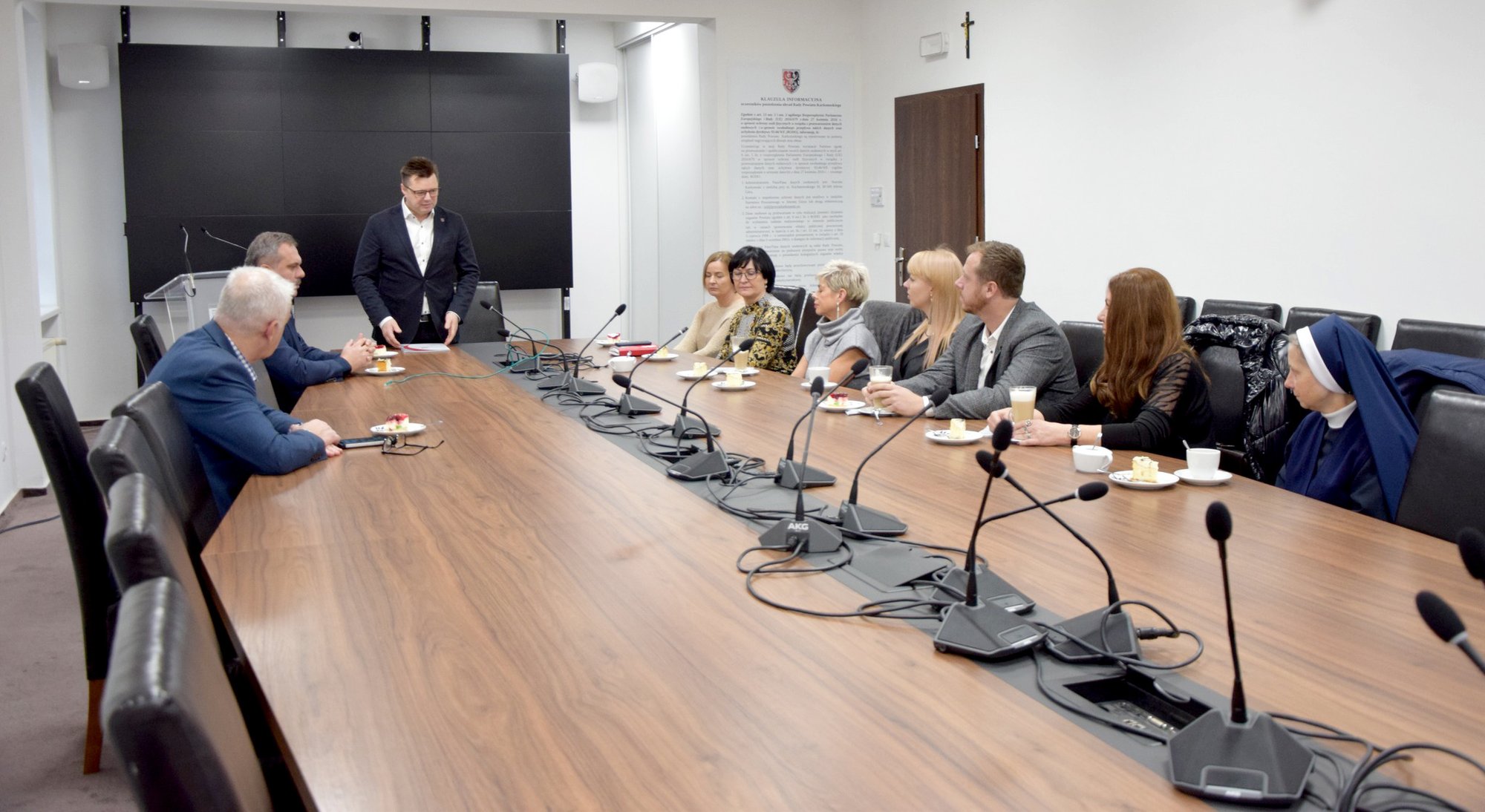 podziekowanie-dla-pracownikow-socjalnych-120380