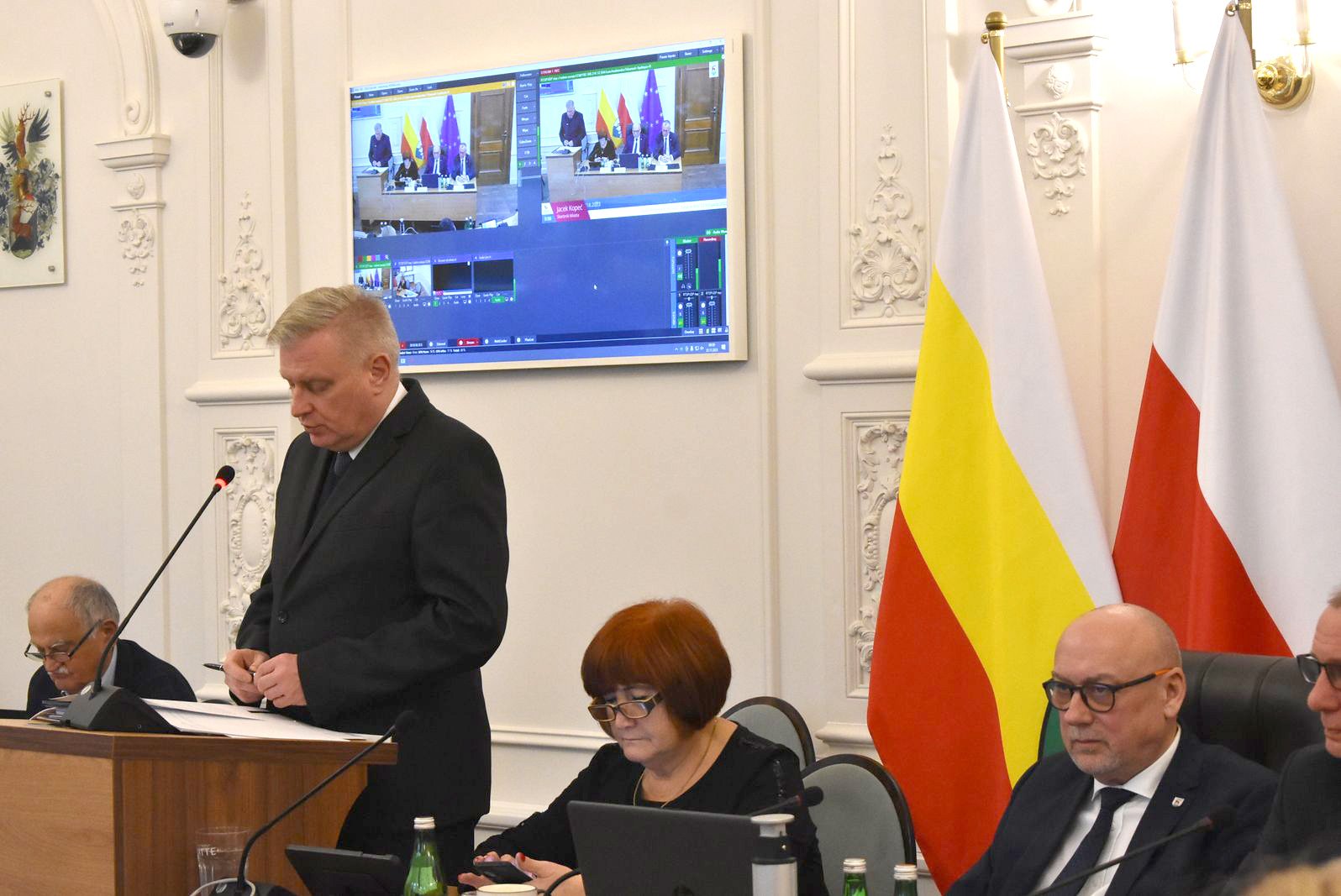 podwyzszyli-podatki-dla-firm-120399