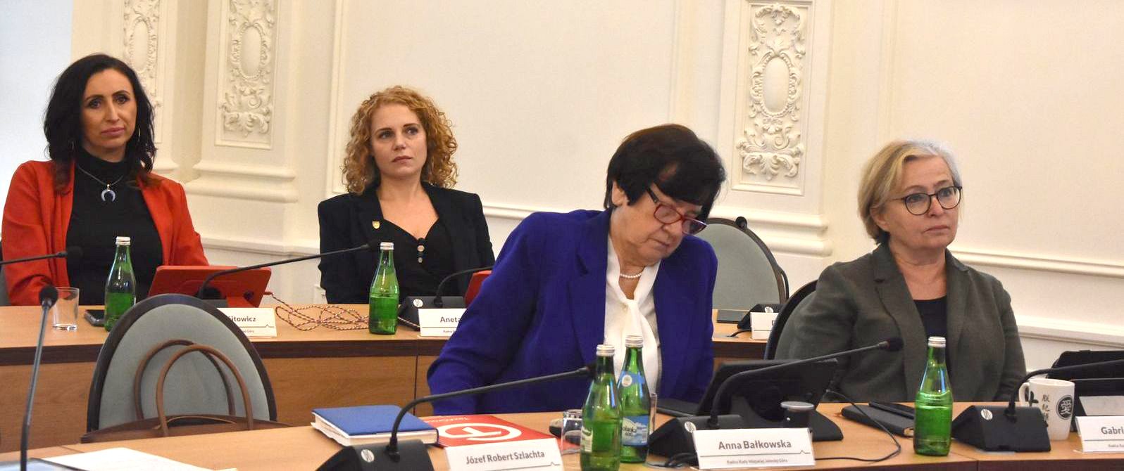 podwyzszyli-podatki-dla-firm-120399