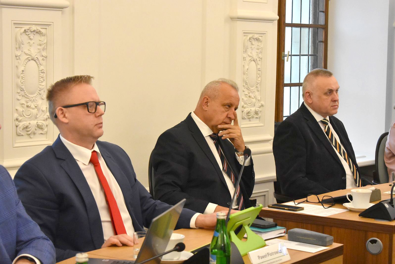 podwyzszyli-podatki-dla-firm-120399