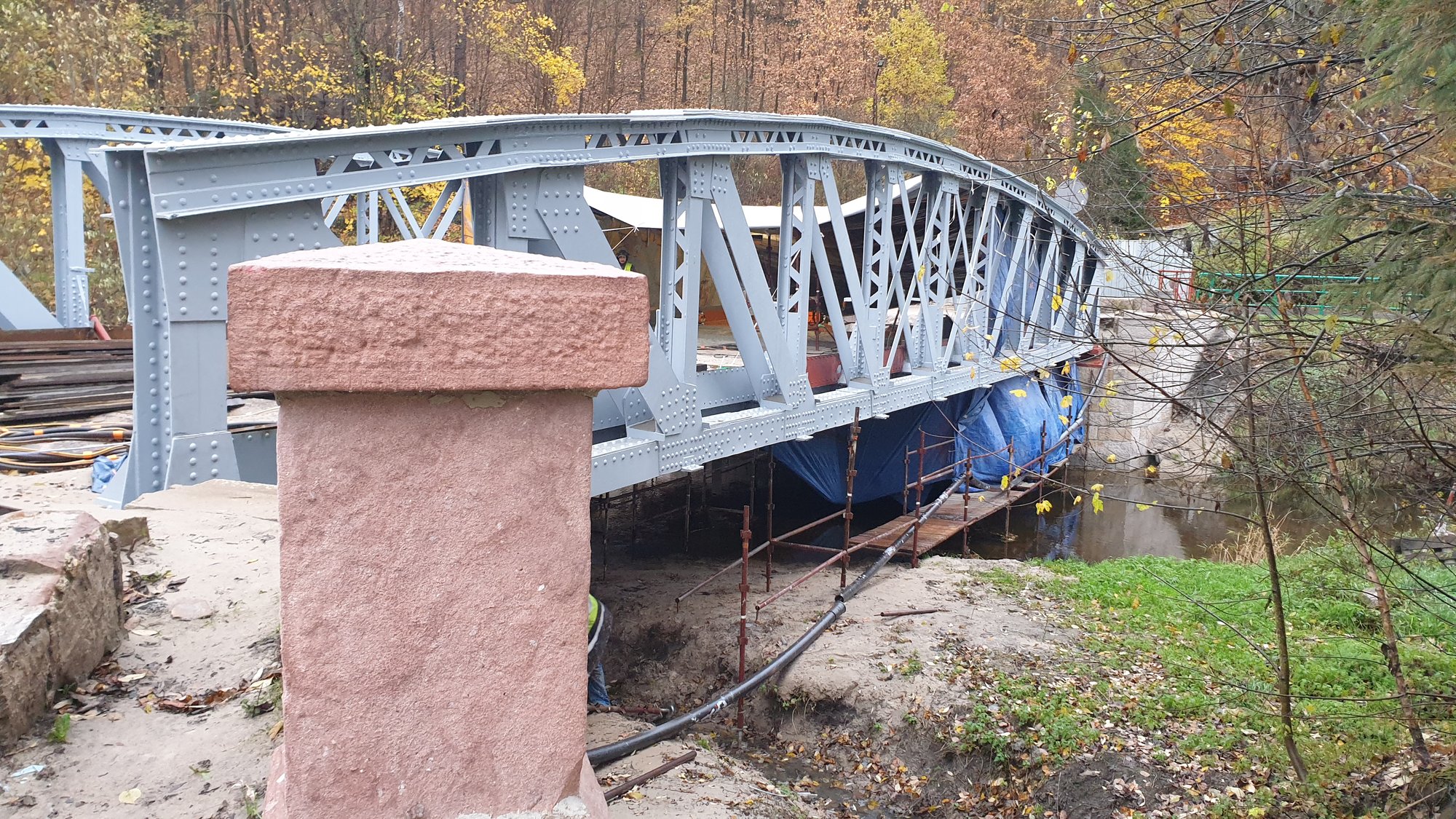 znika-rdza-z-mostu-120416
