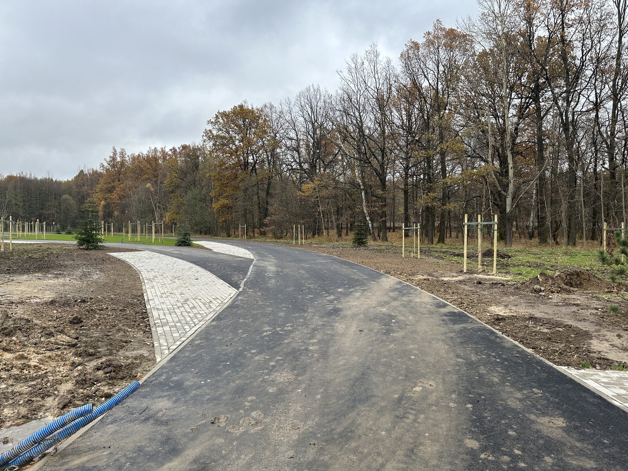 miasteczko-rowerowe-prawie-gotowe-120423