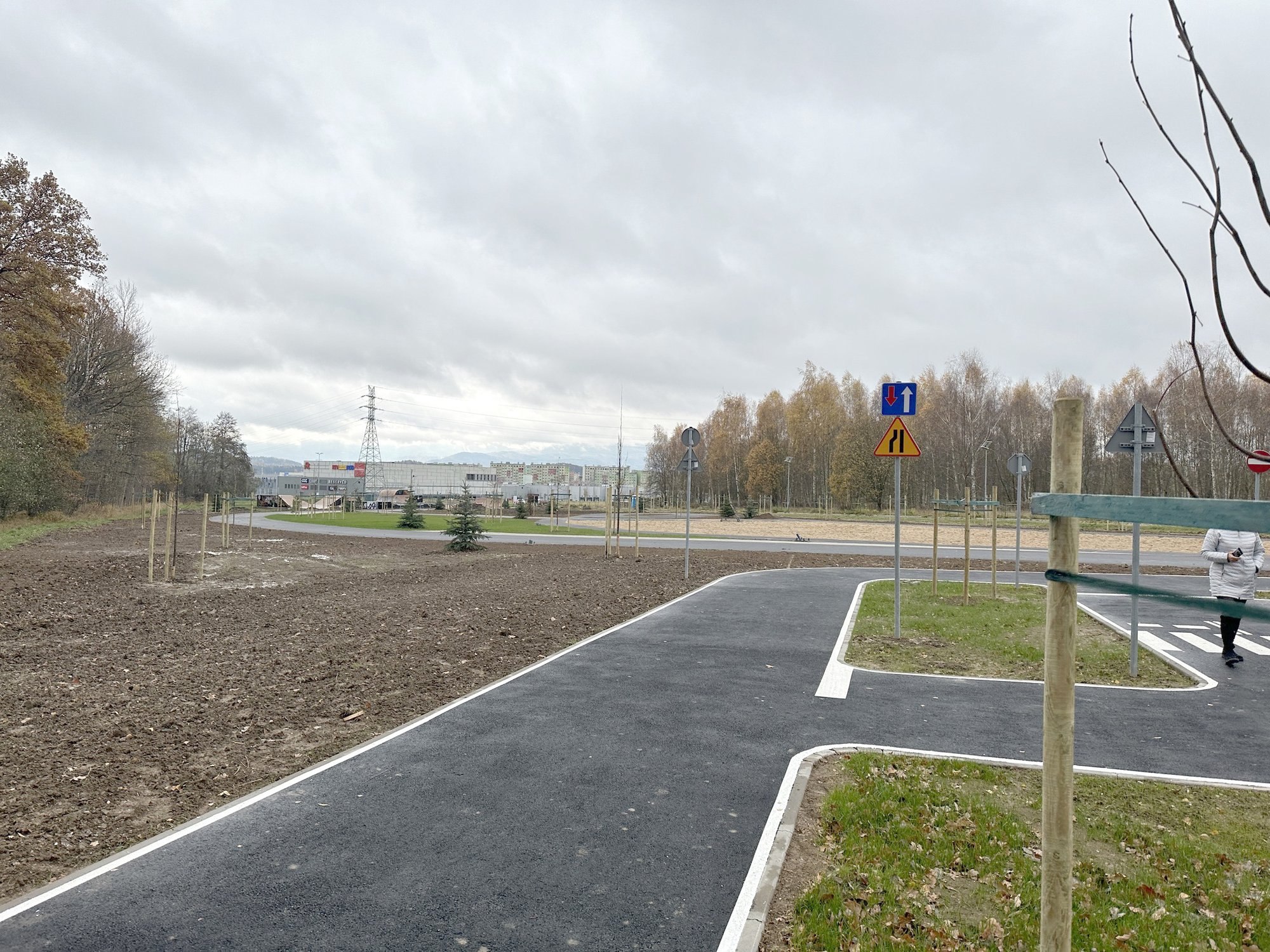 miasteczko-rowerowe-prawie-gotowe-120423