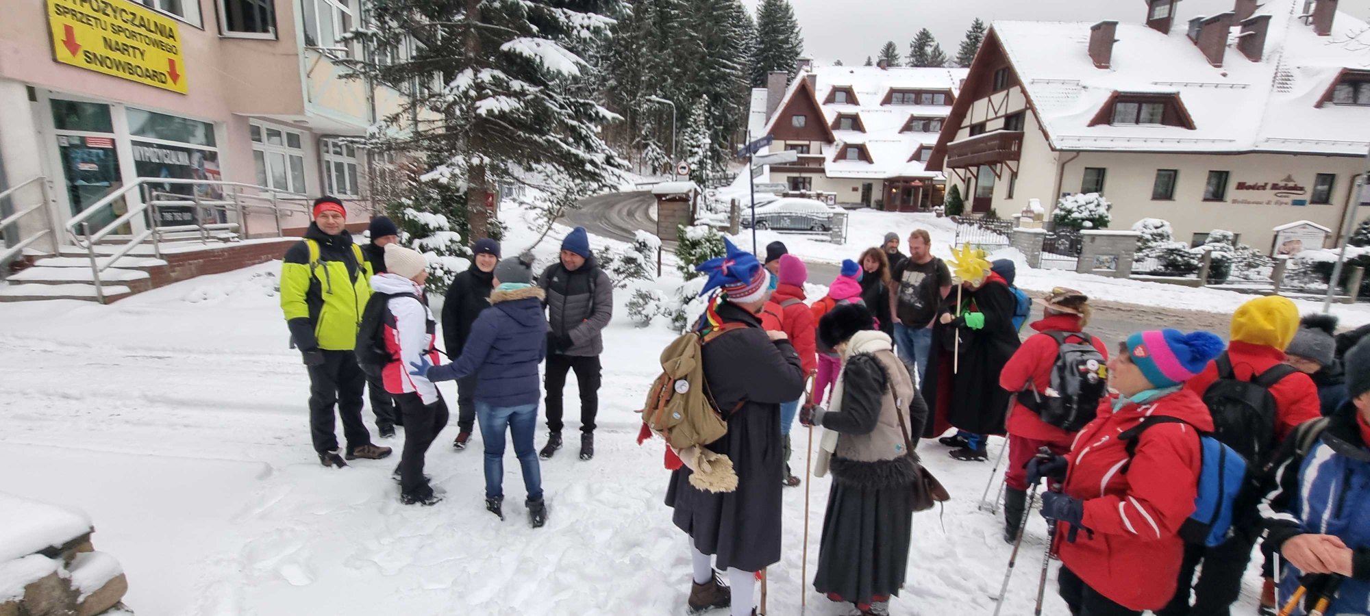 pozegnali-sonce-w-budnikach-120505