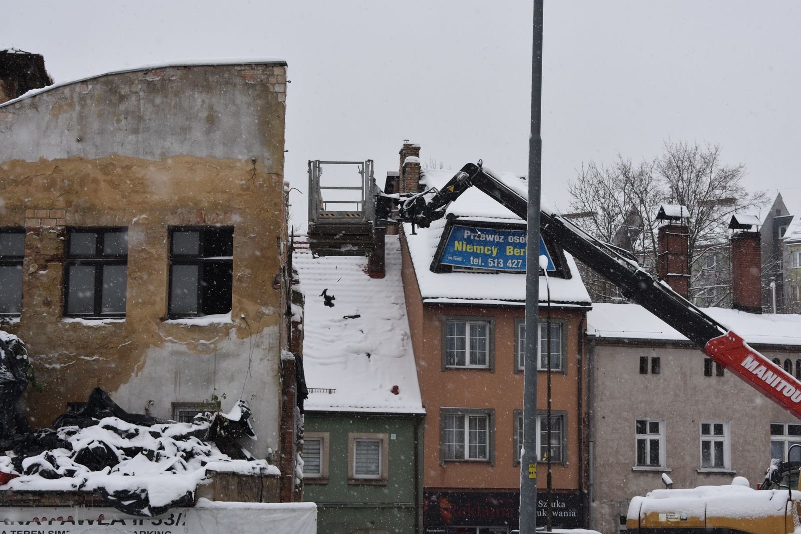 trwa-wyburzanie-piekarni-120546