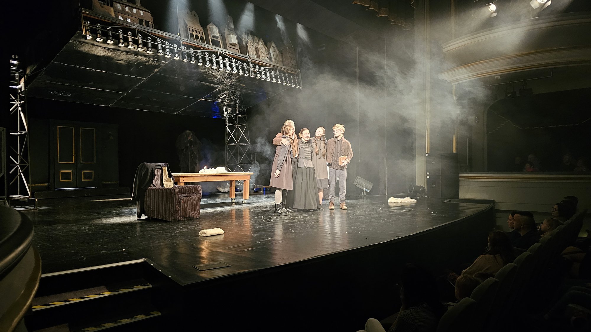 graja-w-teatrze-120648