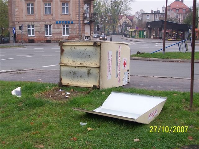 wandale-przeszli-jak-tornado-12092