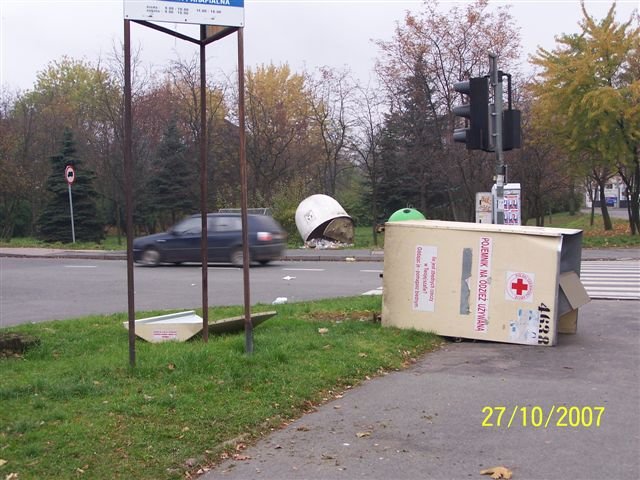 wandale-przeszli-jak-tornado-12092