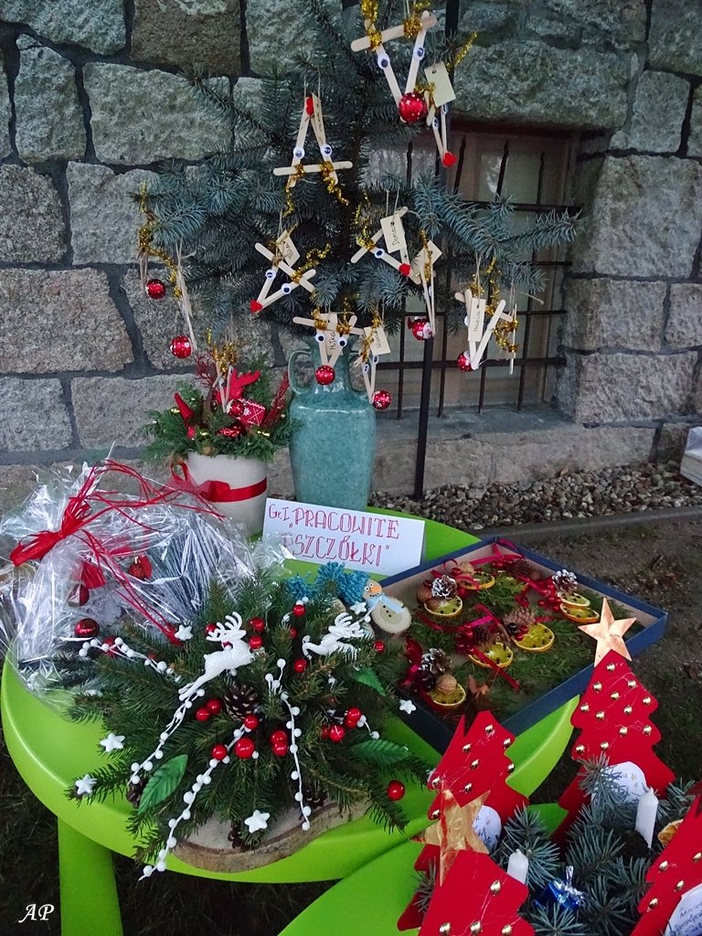 kiermasz-swiateczny-u-krasnala-haabay-121028