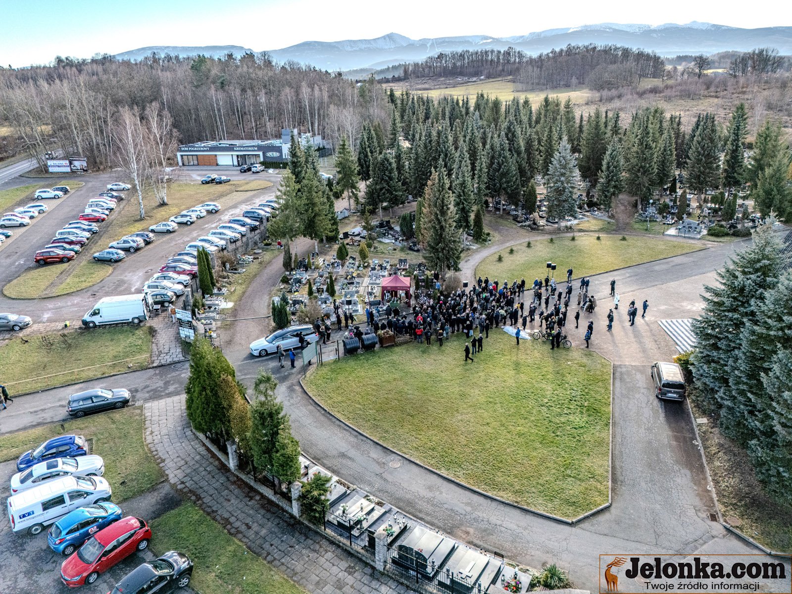 ostatnie-pozeganie-pogrzeb-121045