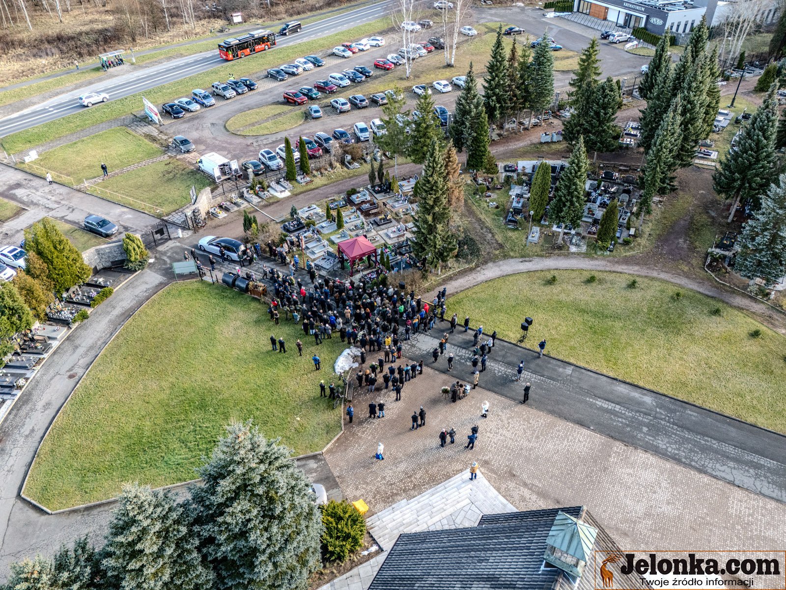 ostatnie-pozeganie-pogrzeb-121045