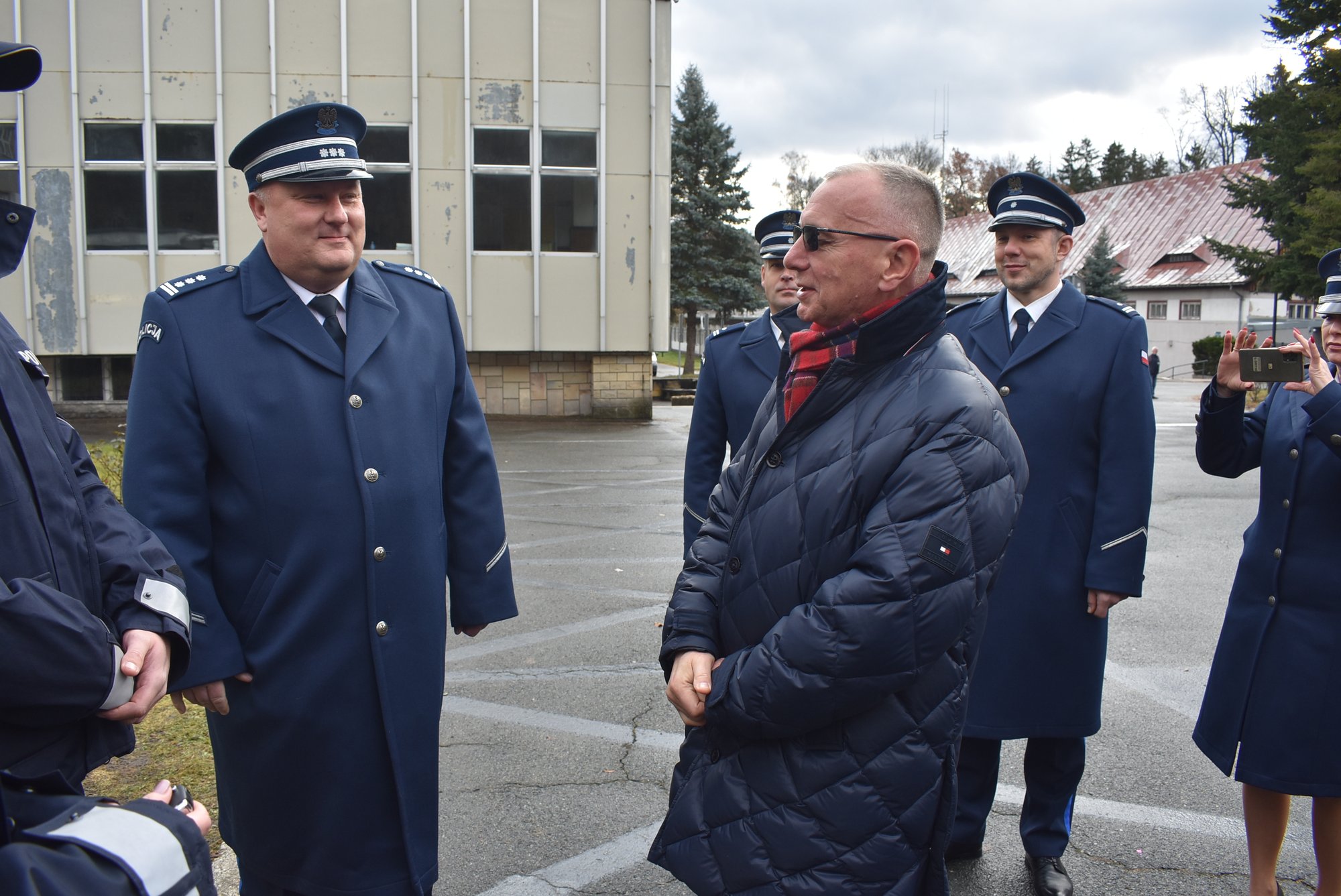 nowy-radiowoz-dla-policji-121105