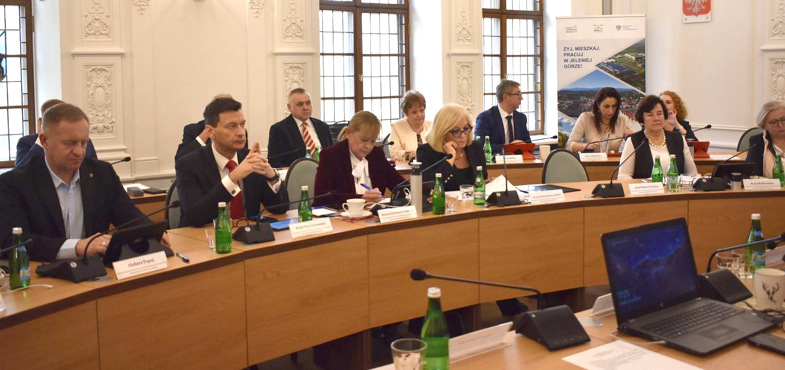 spor-radnych-woko-nazwy-skweru-121114