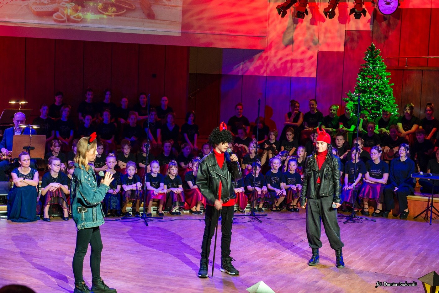 swiateczny-koncert-koled-dwojki-121145